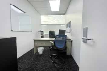 MODERN ST LUKES OFFICE
