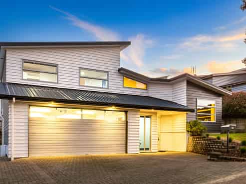 38 Tongariro Drive, Aotea