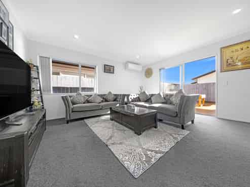 14 Whareatua Avenue, Takanini