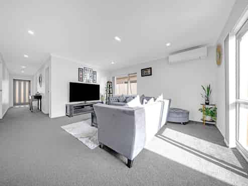 14 Whareatua Avenue, Takanini
