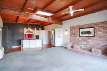 49 Ferry Road, West Plains