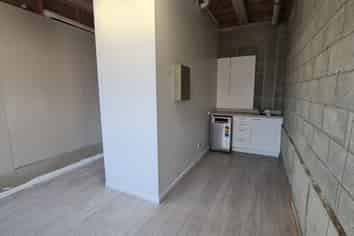 Ground Floor Gem – Office or Retail Ready