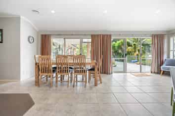 72 Tawhai Place, Parahaki