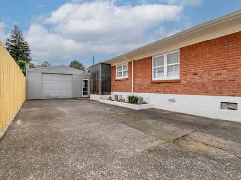 11 Otuhiwai Crescent, Tikipunga