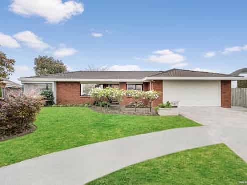 8 Mount Blanc Place, Northpark