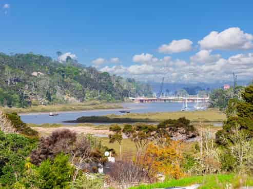 1 Awanui Road, Red Beach