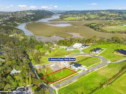 1 Awanui Road, Red Beach