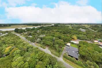 26 Rakiura Parade, Otatara