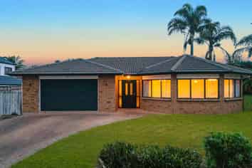 70 Lothian Brae, Wattle Downs