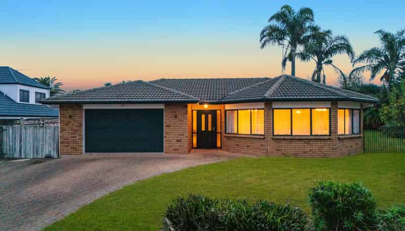 70 Lothian Brae, Wattle Downs