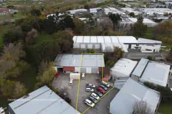 Great mix of Warehouse & Yard Space!