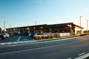 High Profile Ravenswood Commercial Precinct