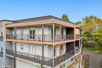 2D/4 Kell Drive, Albany