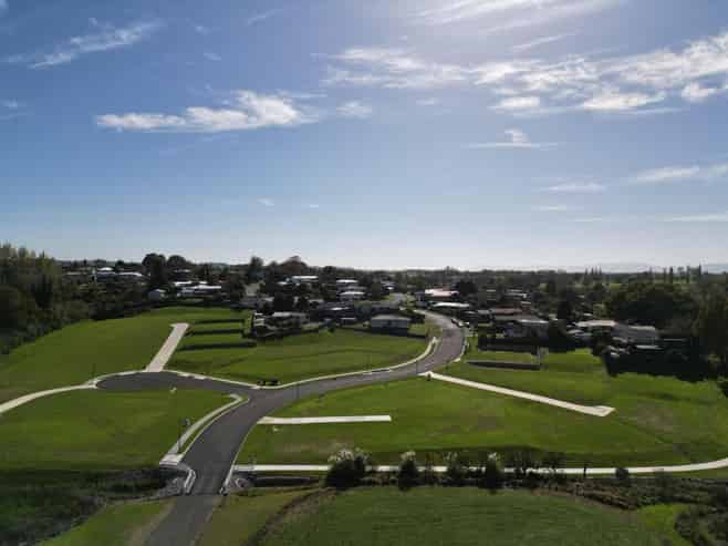 ** Ruru Downs, Putaruru