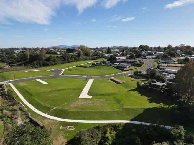 ** Ruru Downs, Putaruru