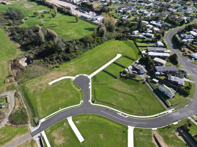 ** Ruru Downs, Putaruru