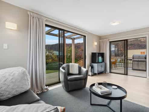 32 Hood Crescent, Arrowtown