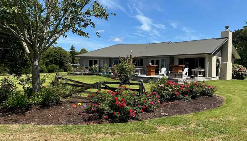  19 Valley Road, Waitoki