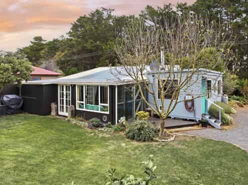 5 Moana Street, Aramoana