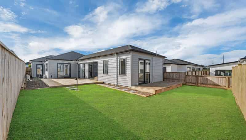 31 Korowhiti Road, Clarks Beach