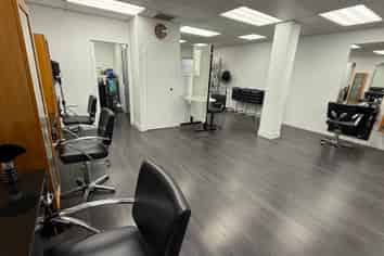 Established Hair Salon Prime Richmond Position