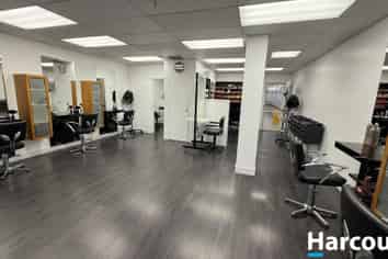 Established Salon-Prime Location Richmond - Tasman