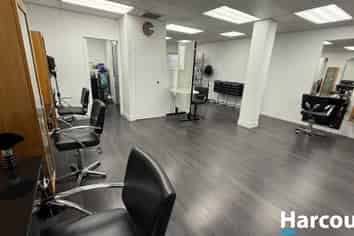 Established Salon-Prime Location Richmond - Tasman