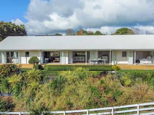 167 Henwood Road, Paraite