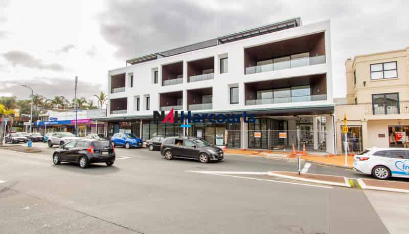 2/421 Beach Road, Mairangi Bay