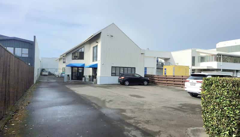  16 Botha Road, Penrose