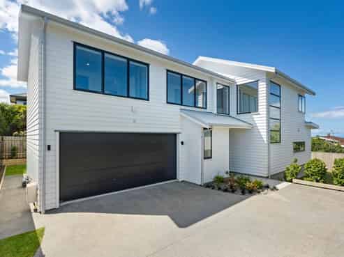 12B Newburn Road, Waiake