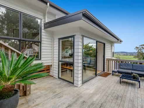 35A Saint James Avenue, Helensville