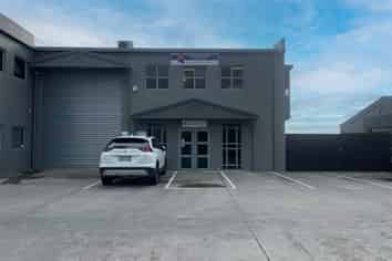 Tidy Industrial Unit - Middleton