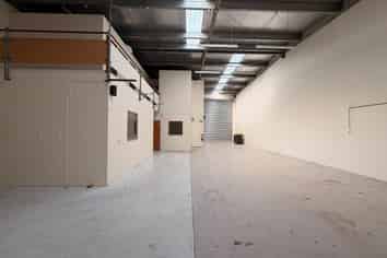 Tidy Industrial Unit - Middleton