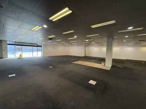 Prime Bulk Retail opportunity on Cameron Road