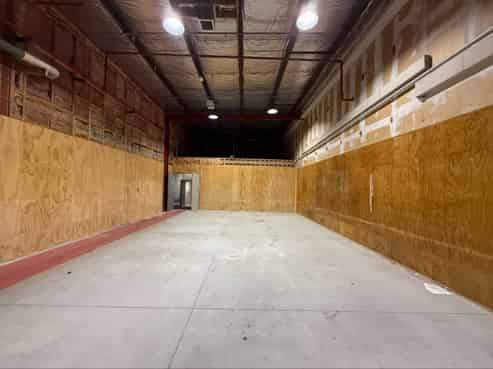 Prime Bulk Retail opportunity on Cameron Road