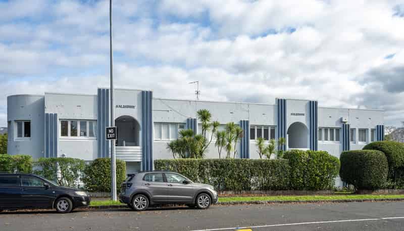 3/2 Salisbury Street, Herne Bay
