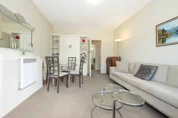 3/2 Salisbury Street, Herne Bay