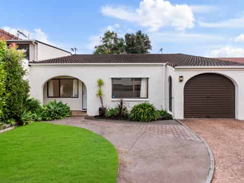 2/410 Ellerslie-panmure Highway, Mount Wellington