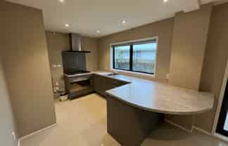 71 Edgewater Drive, Pakuranga