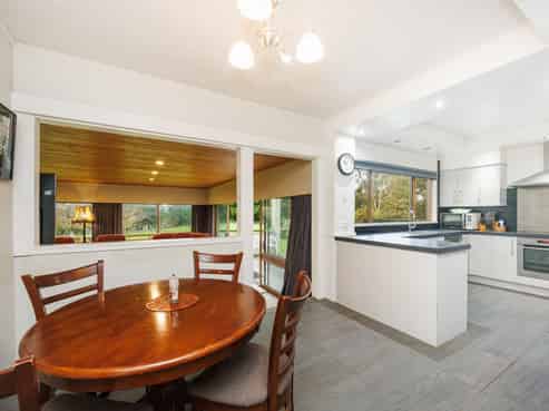 399 Scotts Road, Linton