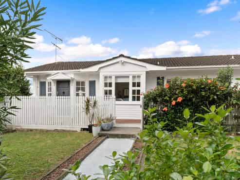 15A Caulton Street, Saint Johns