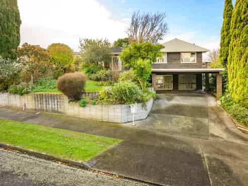 40 Parkland Crescent, Terrace End