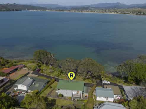 14 Stormont Lane, Whitianga