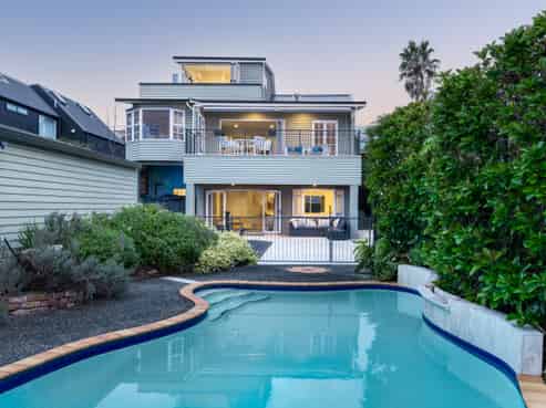 147 Churchill Road, Rothesay Bay