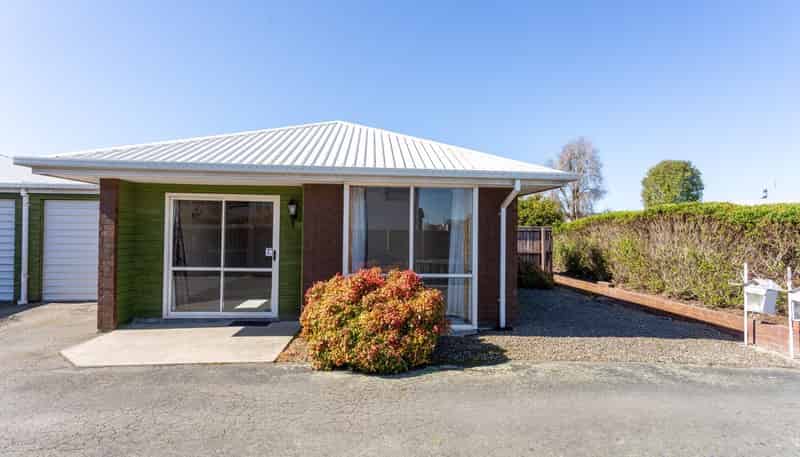 1/8 Peverel Street, Riccarton