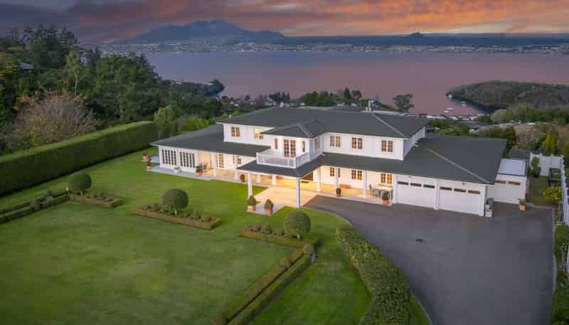 423 Gillespie Place, Acacia Bay