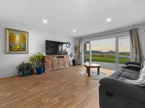 555 Bickerstaffe Road, Maungaturoto