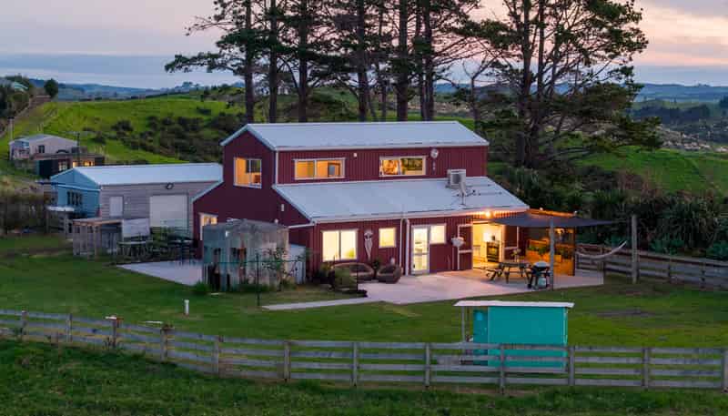 555 Bickerstaffe Road, Maungaturoto