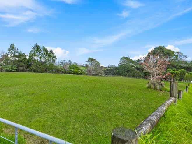 112 Sanders Road, Paremoremo